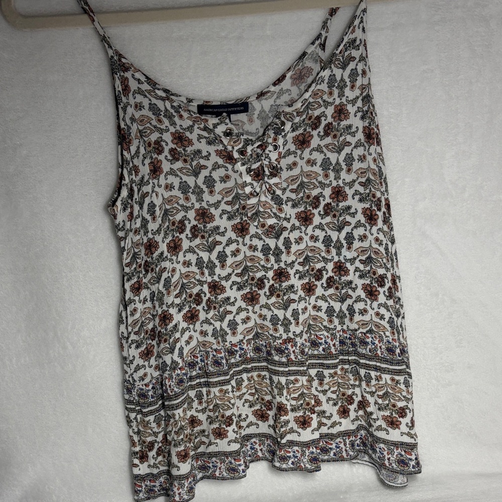 AMERICAN EAGLE Floral Camisole in Cream and Brown